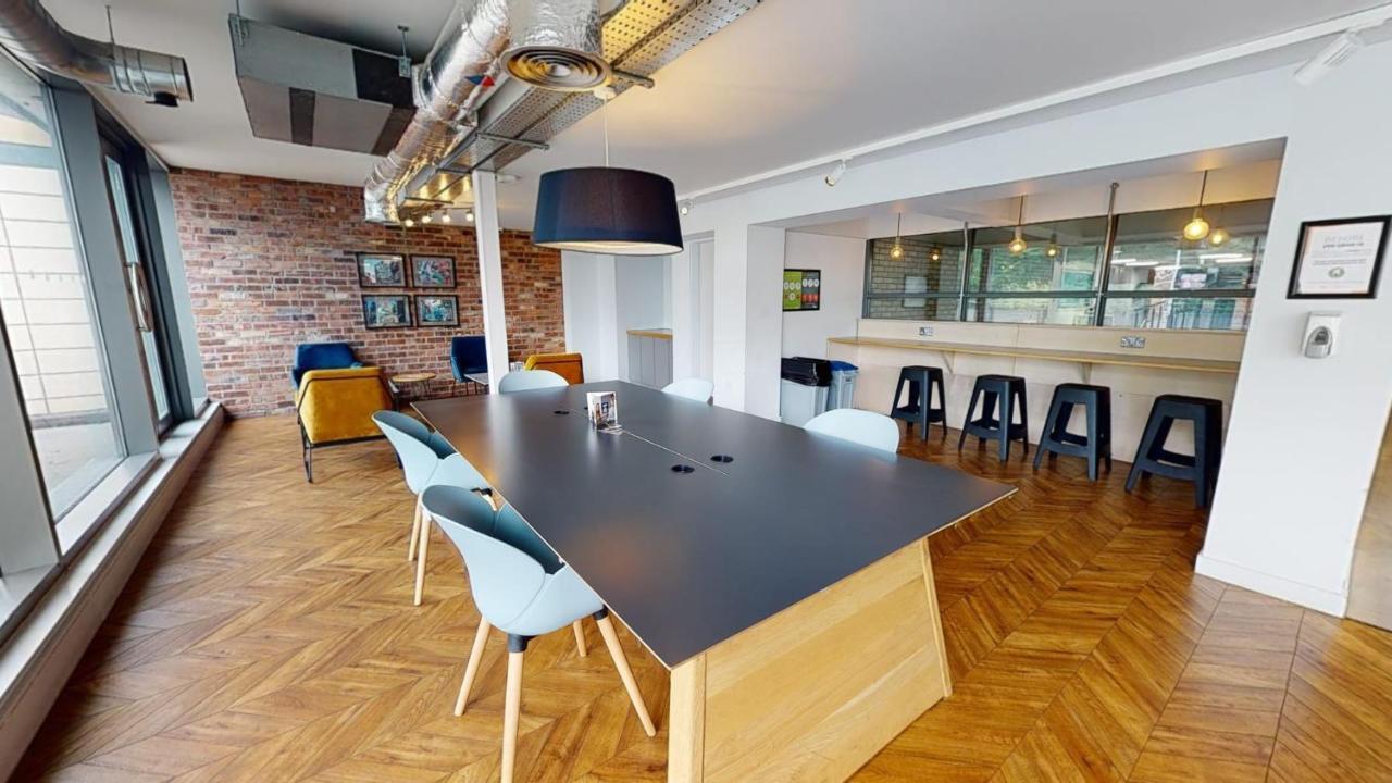Apartment Wilmslow Park